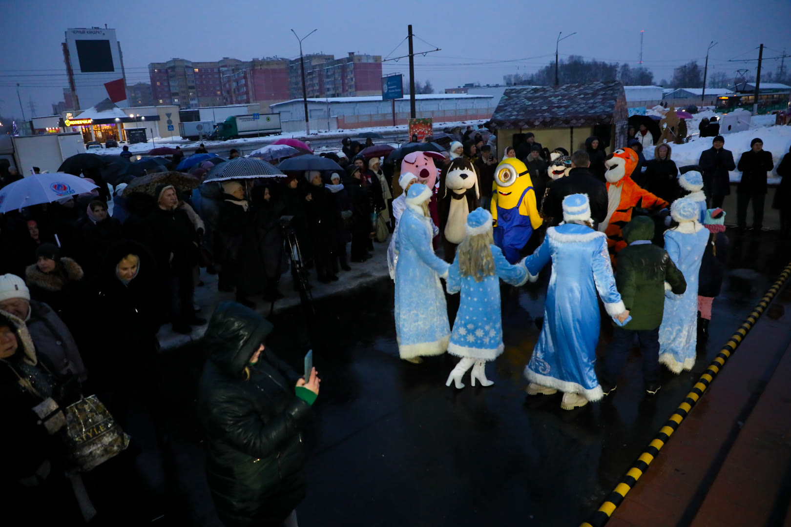 «Карнавальная ночь в Октябрьском районе»