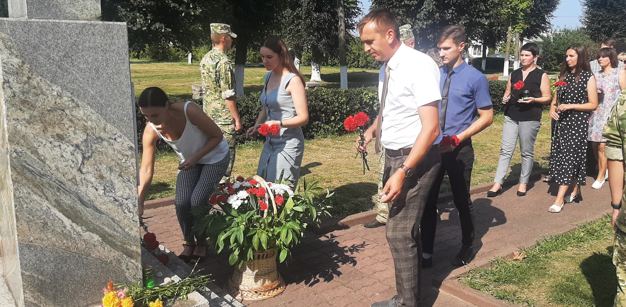 Они погибали, куда ступала нога фашиста...