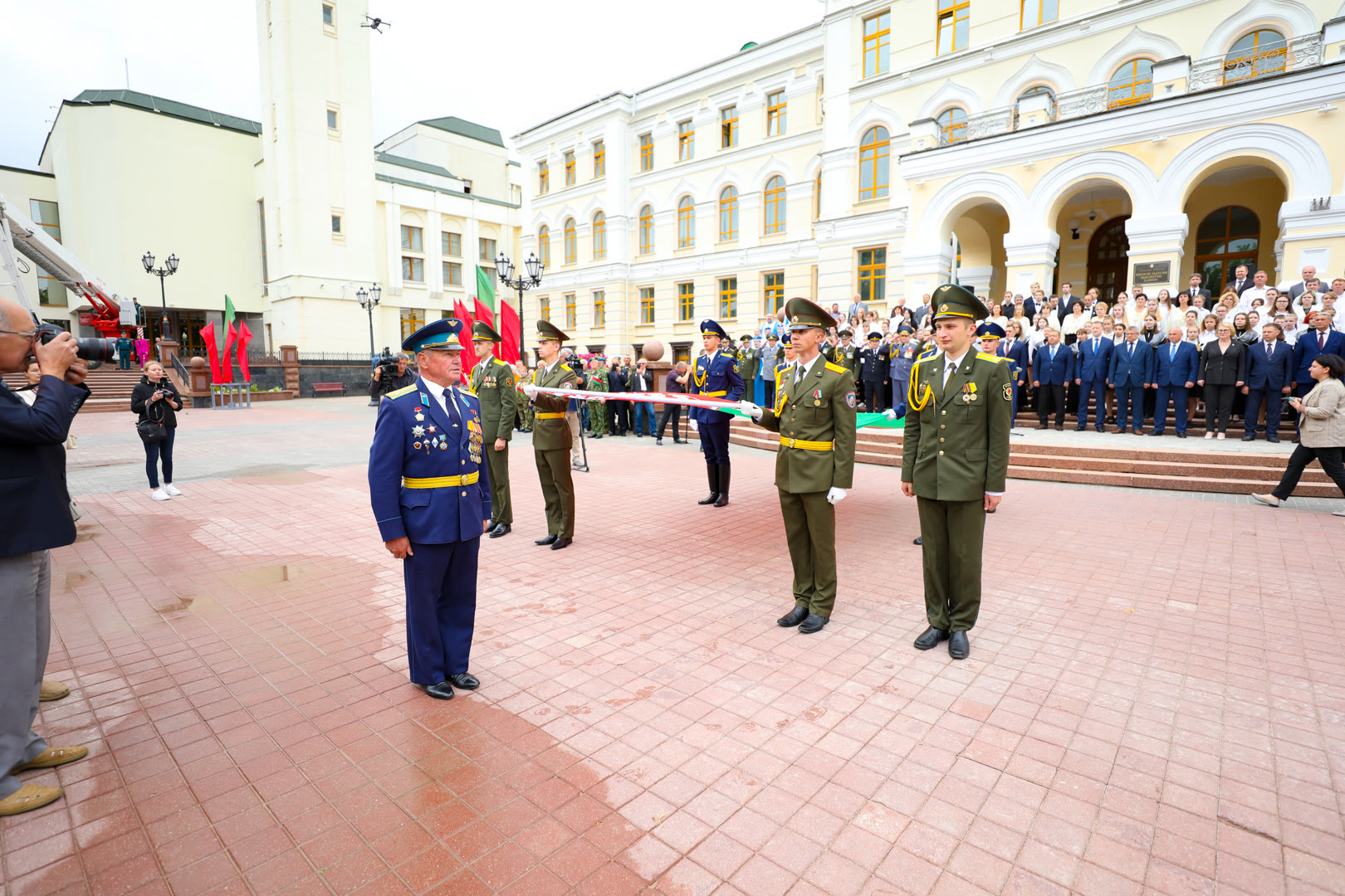 чествование Госу­дарственного флага Республики Беларусь