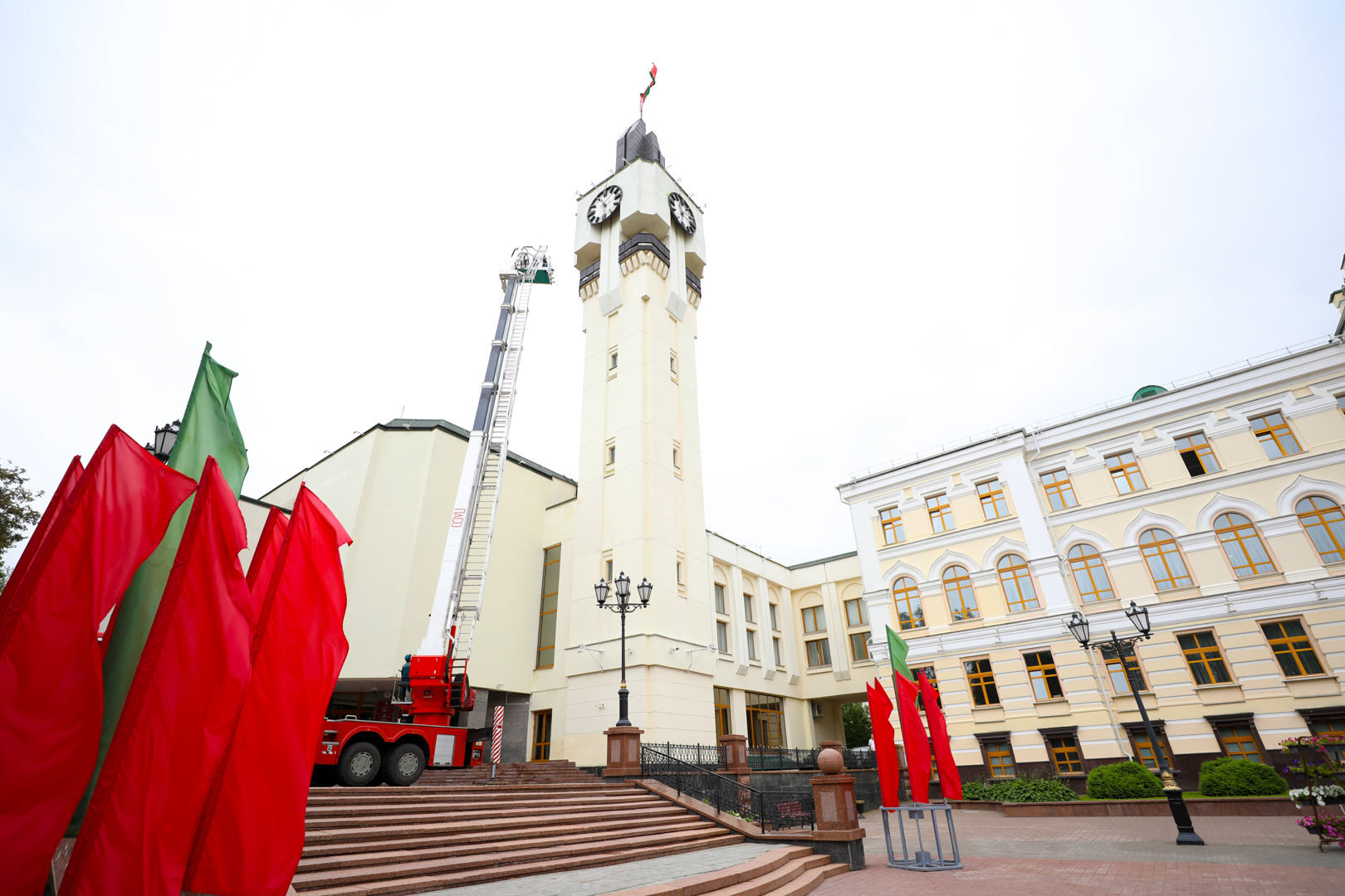 чествование Госу­дарственного флага Республики Беларусь