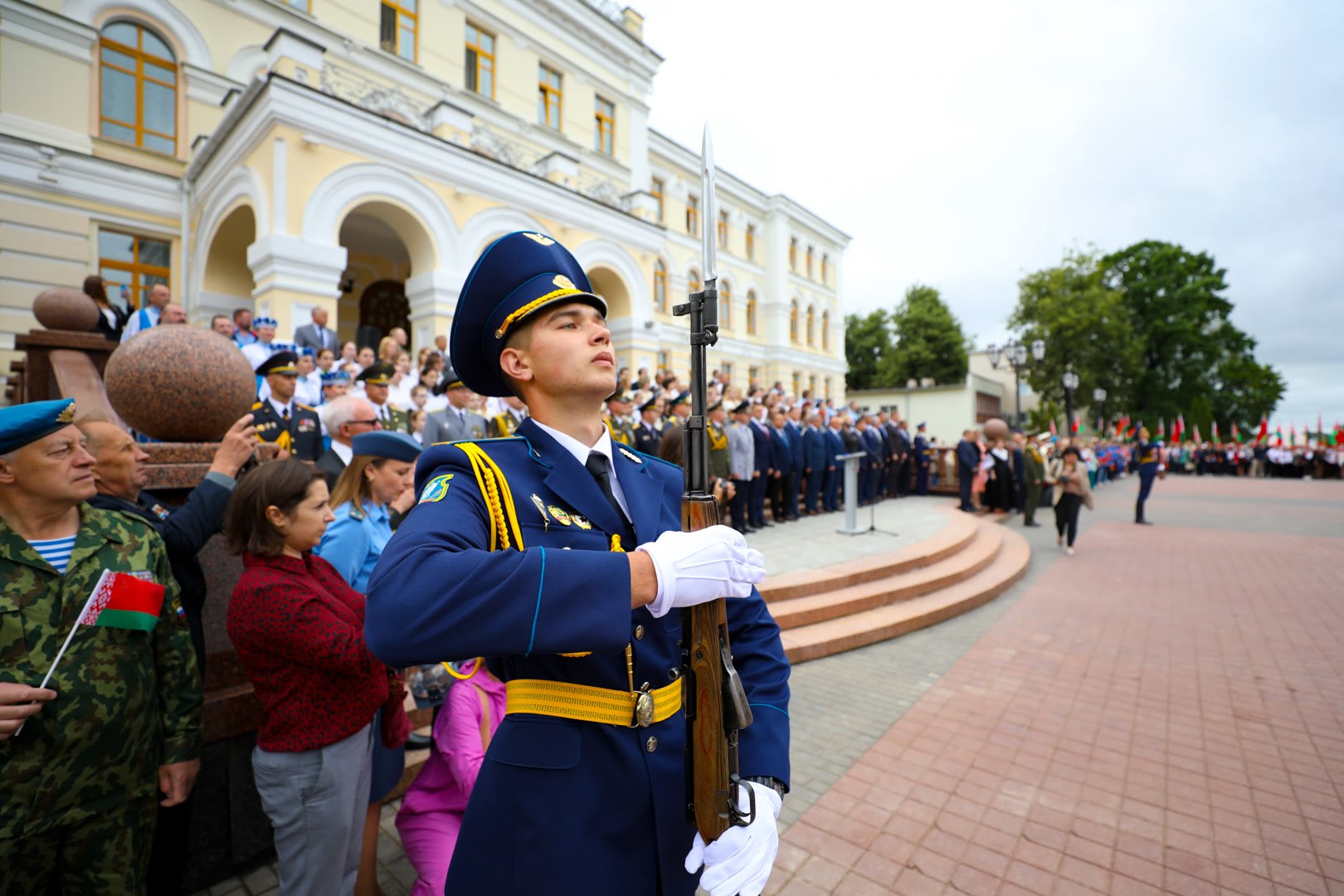 чествование Госу­дарственного флага Республики Беларусь
