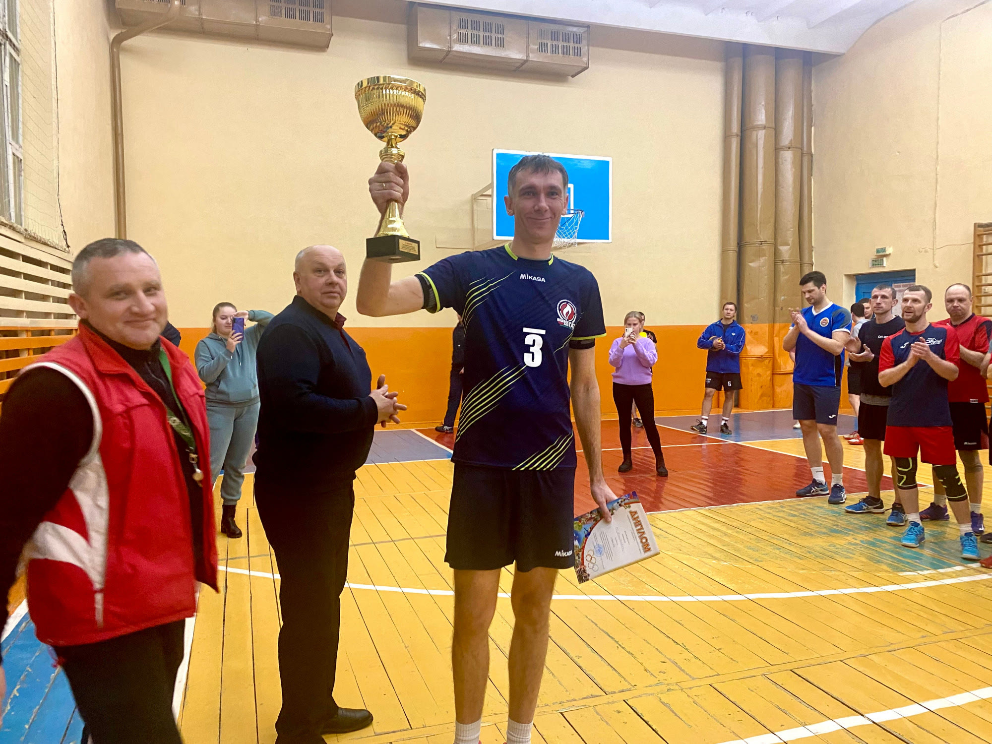 Соревнования по волейболу