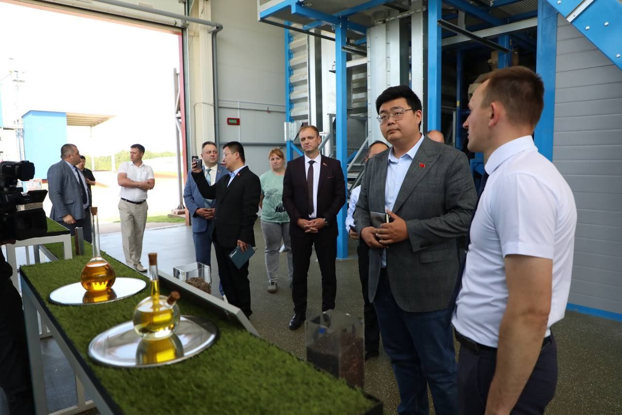 Представители компании King Peng (KHP) ознакомились с ключевыми производственными площадками СХП «Мазоловогаз» УП «Витебскоблгаз».
