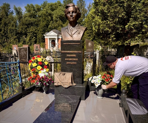 Благоустройство памятных мест 🕊️