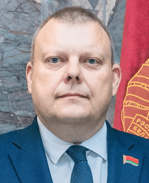 Председатель отраслевого профсоюза