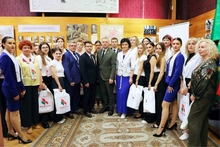 Новым членам объединения были вручены удостоверенияи памятные сувениры. 