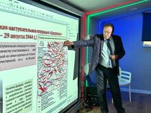 Шатков Василий Петрович рассказал ребятам об освобождении Беларуси от германских захватчиков, об исторически значимой, наступательной операции «Багратион».